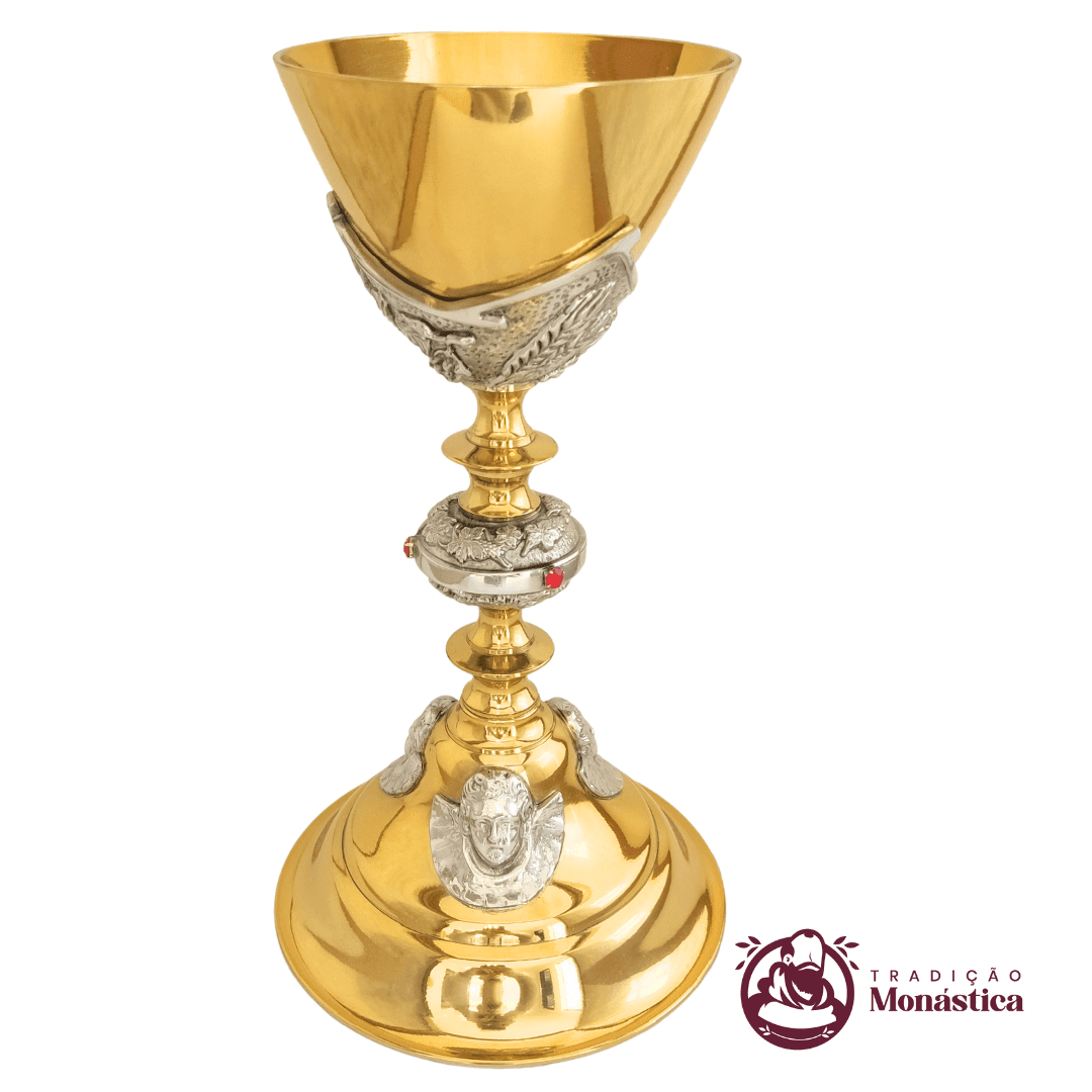 Cálice Banhado em Ouro - com Detalhes de Anjos - Grande Cálice Banhado em Ouro - com Detalhes de Anjos - Grande