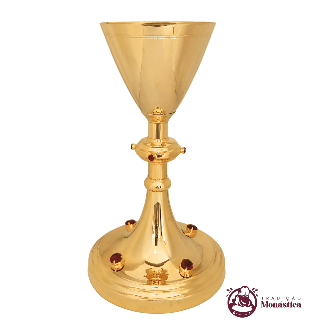 Cálice Banhado em Ouro com Detalhes em Pedras Cálice Banhado em Ouro com Detalhes em Pedras